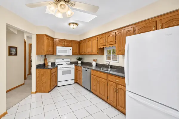 11147 Saratoga DR, Orland Park, IL 60467