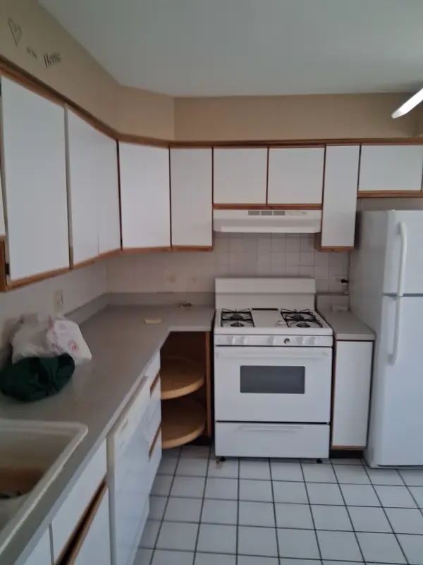 7235 N Hamilton AVE, Chicago, IL 60645