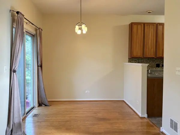 184 Southwicke DR, Streamwood, IL 60107