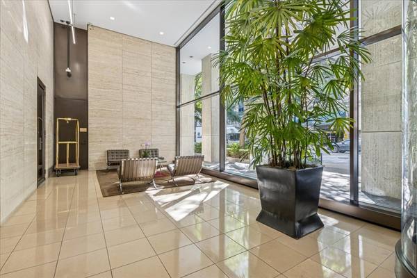260 E Chestnut ST #1407, Chicago, IL 60611