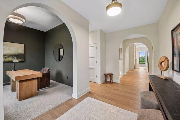 751 W 96th ST, Chanhassen, MN 55317