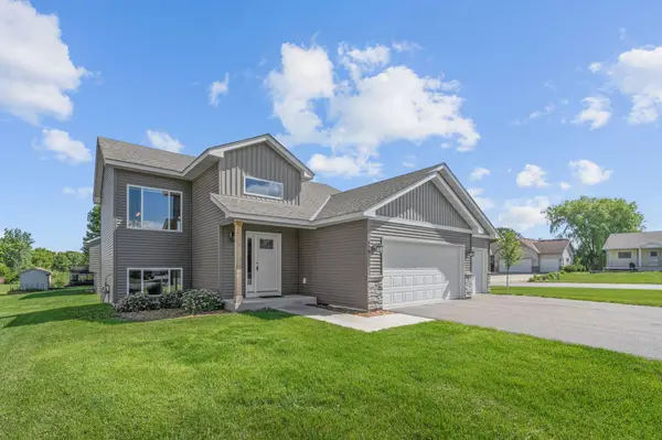 720 Mallard AVE, Winsted, MN 55395