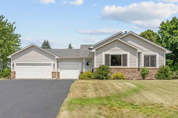 3285 129th LN NW, Coon Rapids, MN 55448