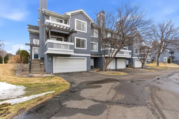 15665 24th AVE N #E, Plymouth, MN 55447