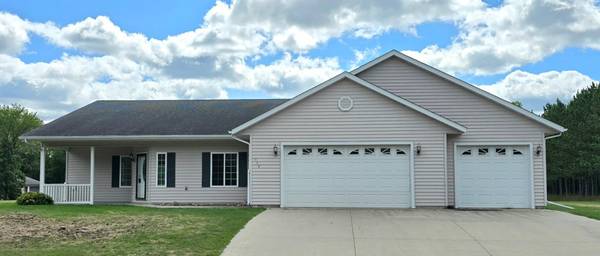386 Lake AVE NE, Clearbrook, MN 56634