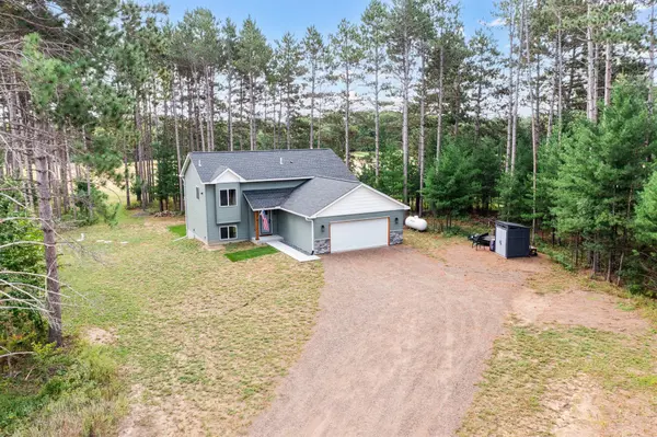 3166 317th CT NW, Cambridge, MN 55008
