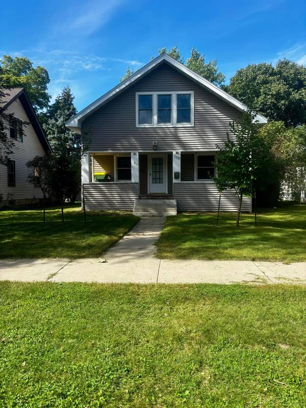 708 S Hiawatha AVE, Pipestone, MN 56164