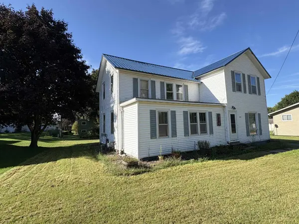 240 E STATE ST, Bonduel, WI 54107