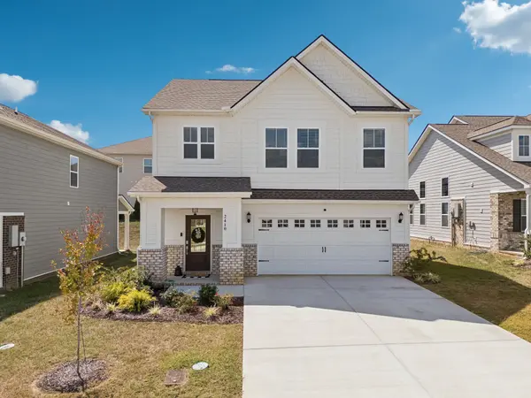 2410 Williams Ridge Dr, Columbia, TN 38401