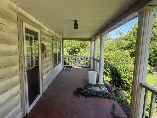 266 W Forest Ave, Jackson, TN 38301