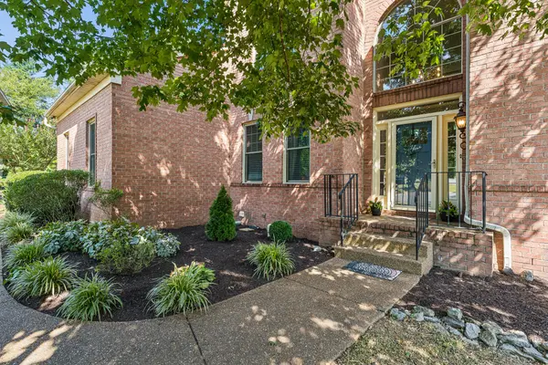 5800 Cross Pointe Ln, Brentwood, TN 37027