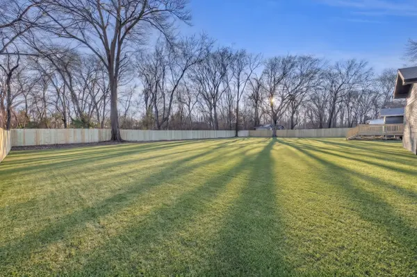291 Nokes Dr, Hendersonville, TN 37075