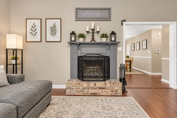 203 Parrot Dr, Clarksville, TN 37042