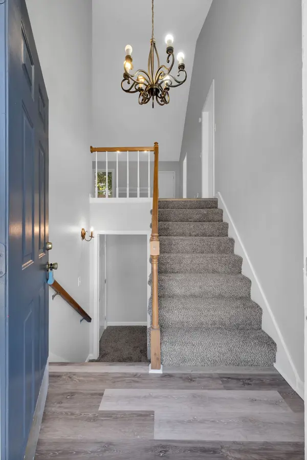 2270 Ermine Dr, Clarksville, TN 37043