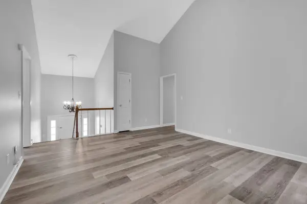 2270 Ermine Dr, Clarksville, TN 37043