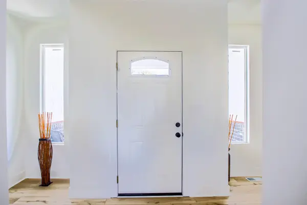 195 S Arbor Valley Way, Valley Center, KS 67147