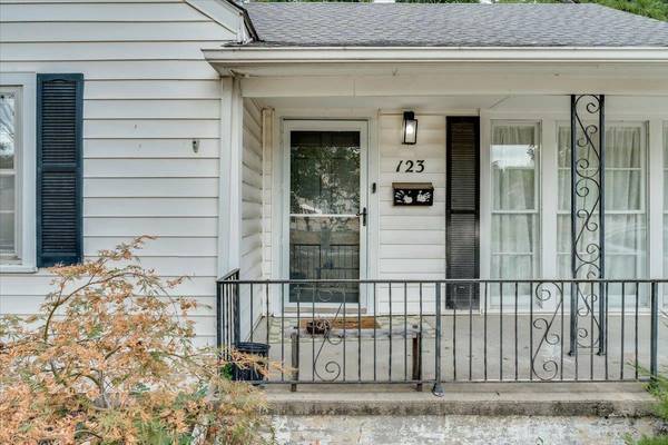 123 N Bleckley Dr., Wichita, KS 67208