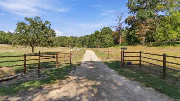 7942 County Road 2770, West Plains, MO 65775