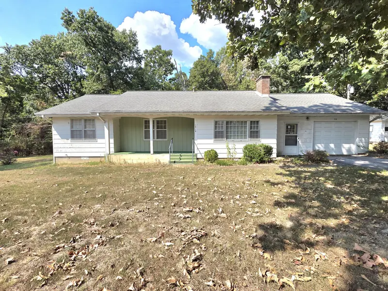 1319 Briar Wood DR, Houston, MO 65483