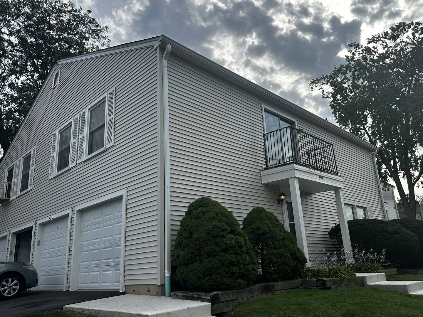 451 james CT #D, Glendale Heights, IL 60139