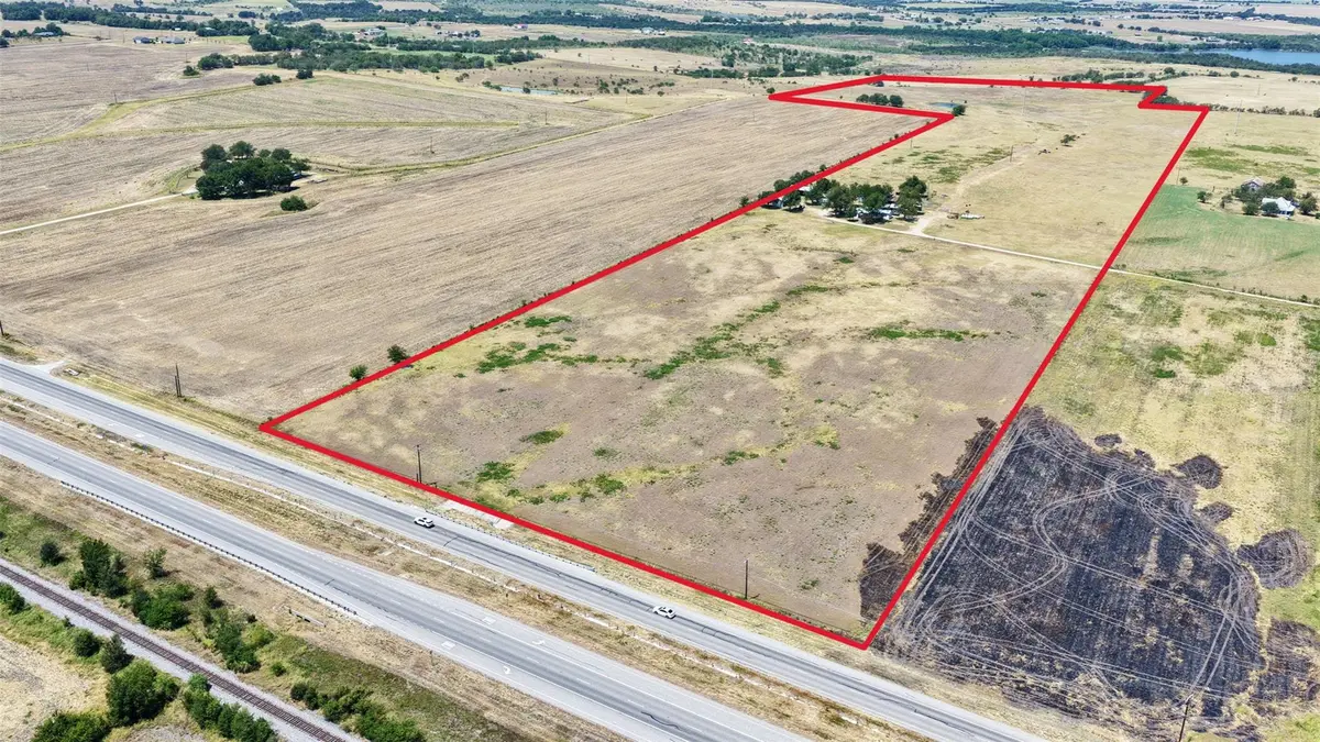 201 926 PR, Thrall, TX 76578