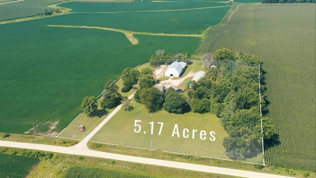 2985 Underwood AVE, Nashua, IA 50658