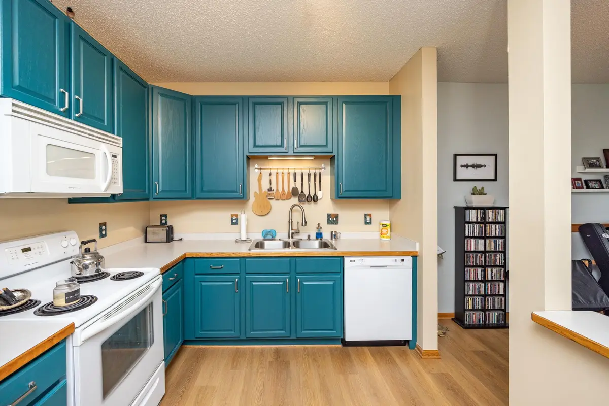 4824 E 53rd ST #503, Minneapolis, MN 55417