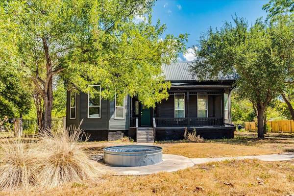 302 N Fm 1660 HWY, Hutto, TX 78634