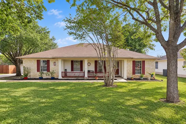 510 Maybrook DR, Buda, TX 78610