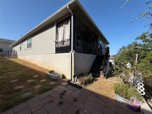 204 Florenz LN, Georgetown, TX 78628