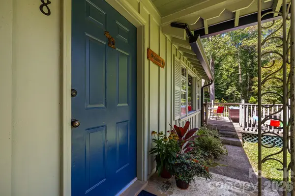 258 Old Homestead RD, Hendersonville, NC 28739