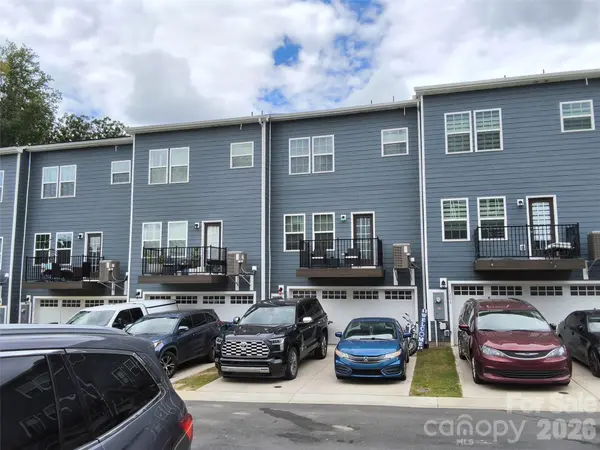 1205 May Apple DR, Matthews, NC 28104