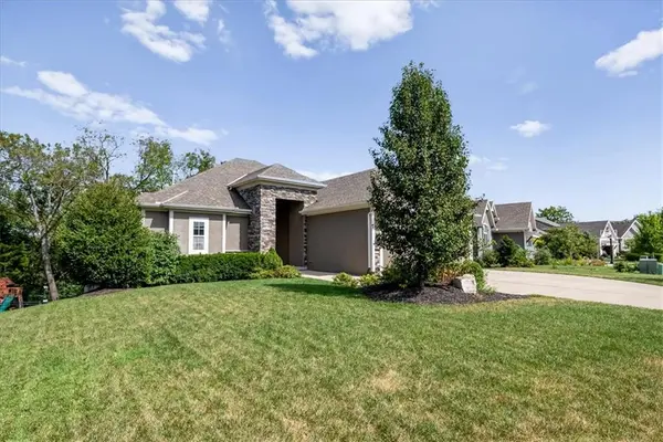 12527 S Hastings ST, Olathe, KS 66061