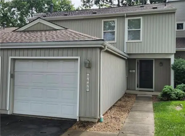 8648 W 108TH PL, Overland Park, KS 66210