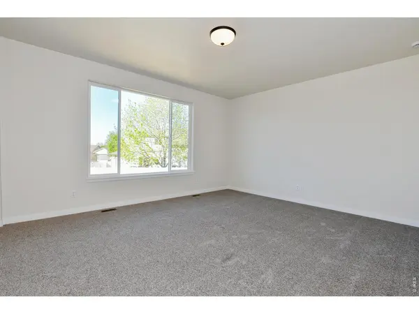 1039 Crown Sparrow, Johnstown, CO 80534