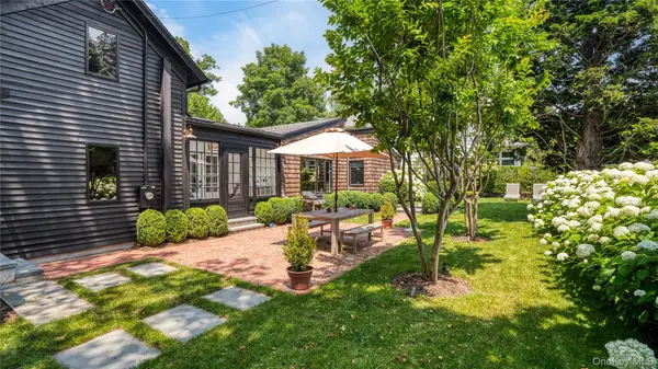 221 Division ST, Sag Harbor, NY 11963