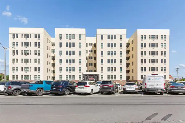 25 W Broadway #503, Long Beach, NY 11561