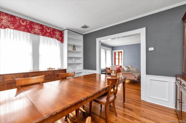 238 Burtis AVE, Rockville Centre, NY 11570