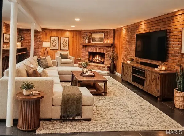 1750 Beverly DR, Florissant, MO 63031