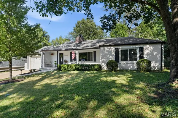 1440 Andrew DR, Warson Woods, MO 63122