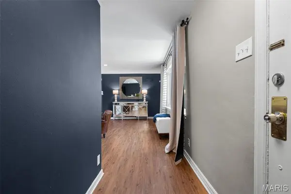 1440 Andrew DR, Warson Woods, MO 63122