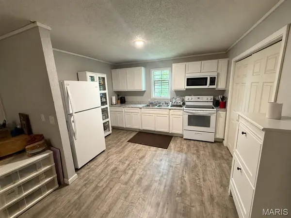 1806/1807 Sharon DR, Van Buren, MO 63965
