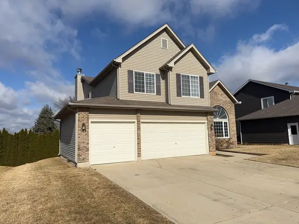 5404 GLENBROOK TRL, Mchenry, IL 60050