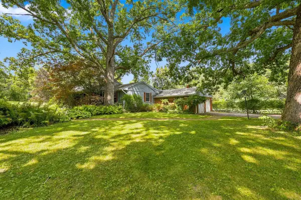 30w030 Schick RD, Bartlett, IL 60103