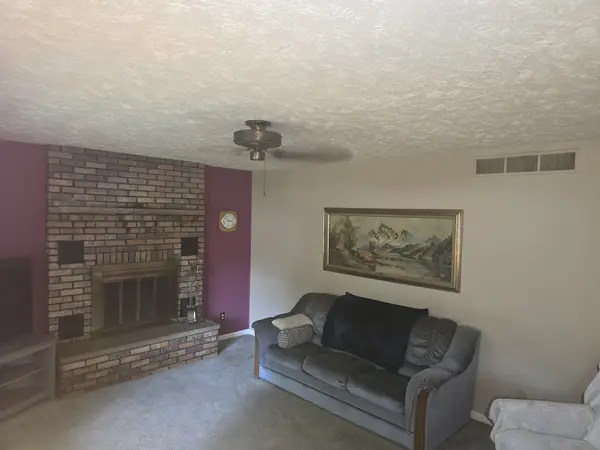 125 S Fisher ST, Mclean, IL 61754