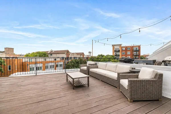 1747 N Winnebago AVE, Chicago, IL 60647