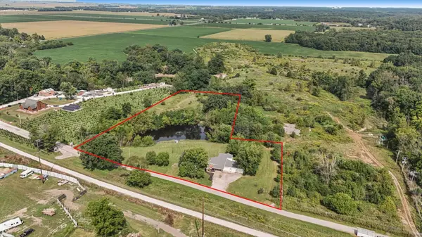 10371 E 1680 North RD, Oakwood, IL 61858