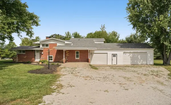 10371 E 1680 North RD, Oakwood, IL 61858
