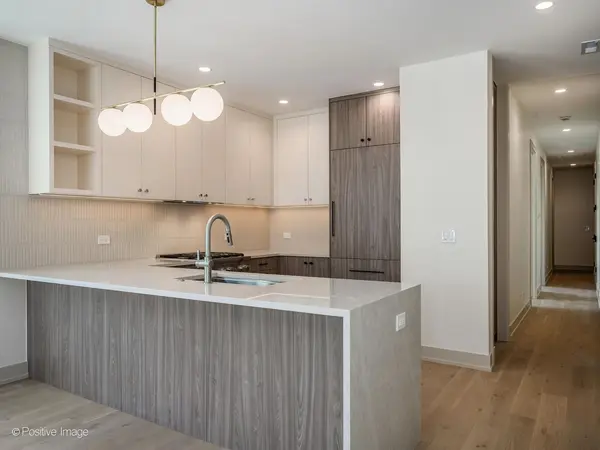 1951 W Dickens AVE #2, Chicago, IL 60614