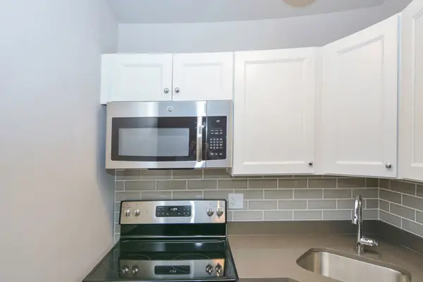 817 W Lakeside PL #501, Chicago, IL 60640